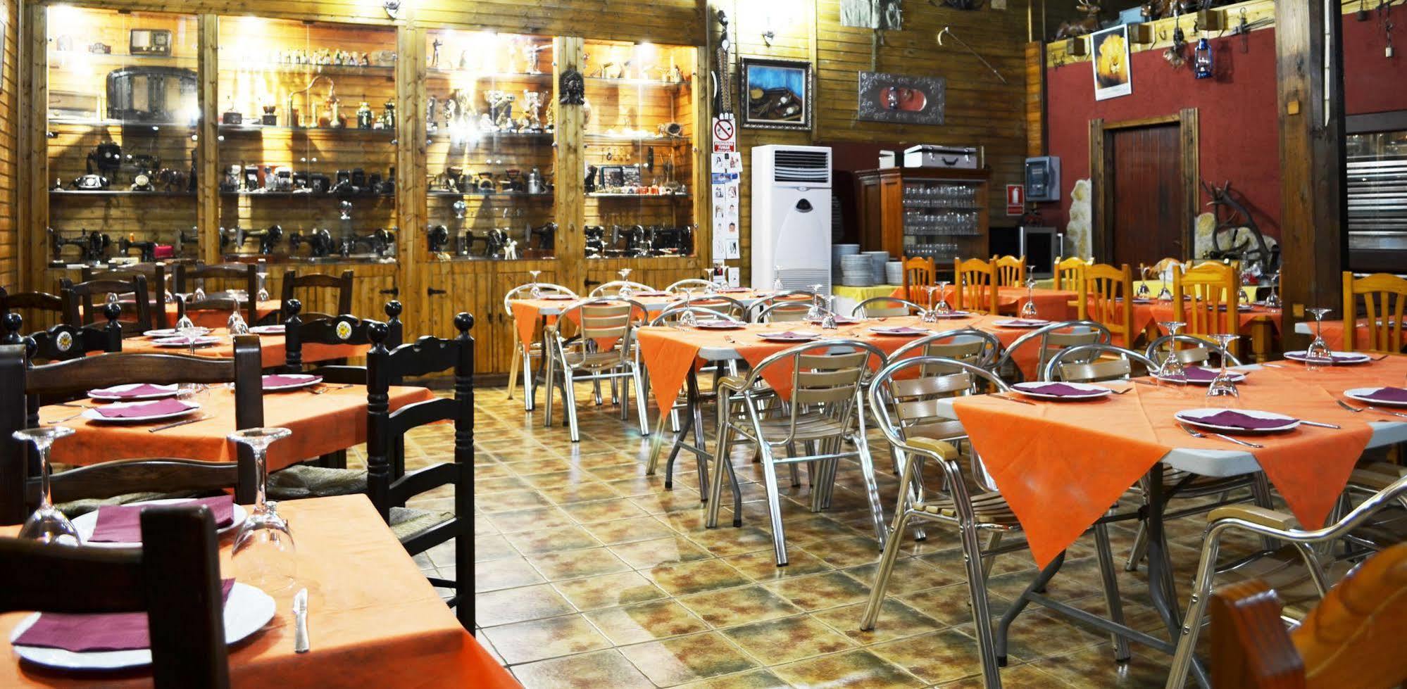 Apartamentos Paraje San Gines Andújar Exteriör bild