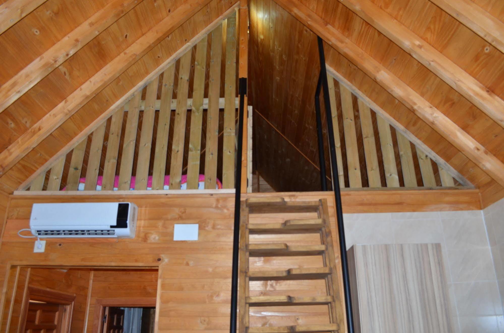 Apartamentos Paraje San Gines Andújar Exteriör bild